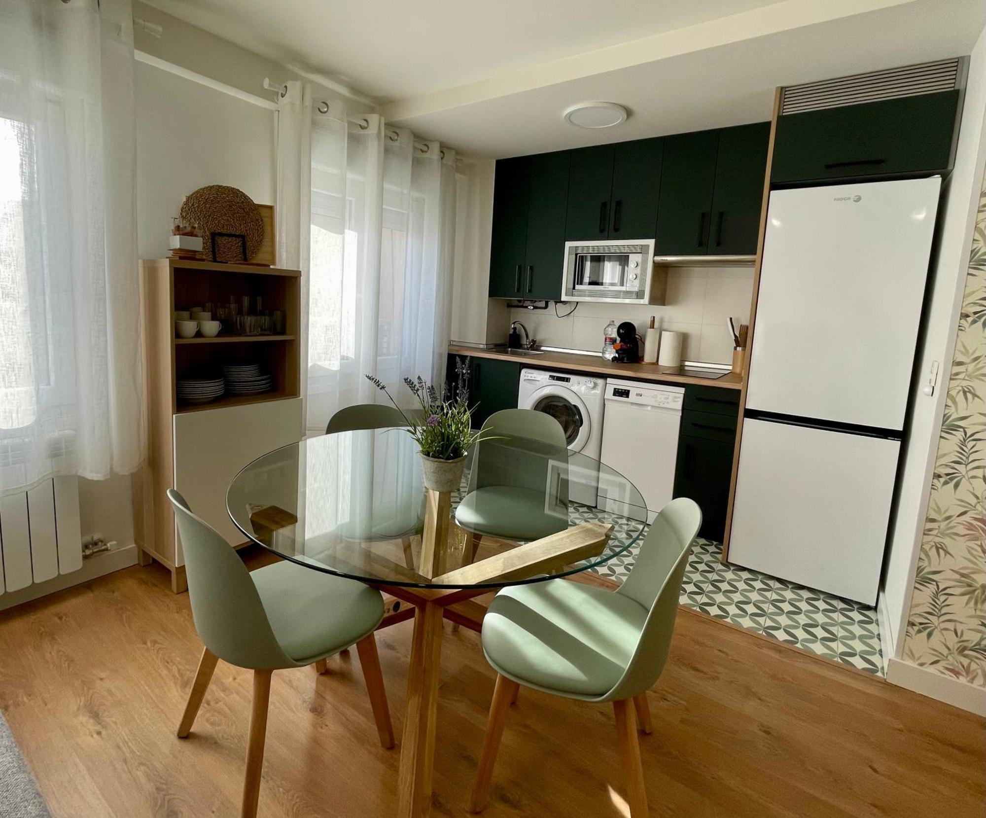 Vtz El Balcon De Calixto Apartment Zaragoza Luaran gambar